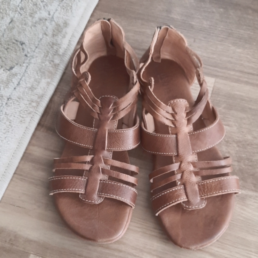 NWOT Bed Stu Cara Sandals